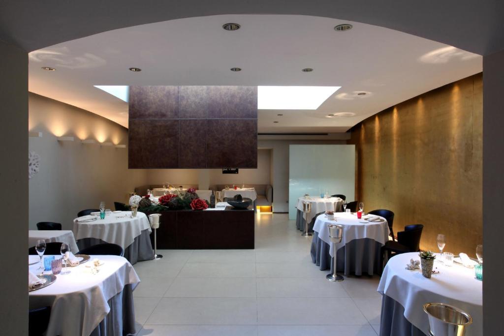 Parizzi Suites & Restaurant Parma Exterior foto