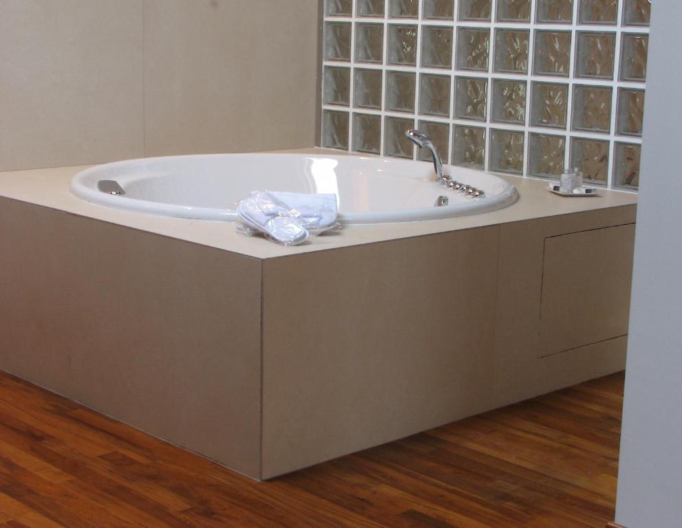 Parizzi Suites & Restaurant Parma Quarto foto